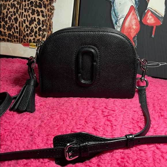 โSOLDโMARC JACOBS SHUTTER SHOT CROSSBODY - Picture 2 of 8
